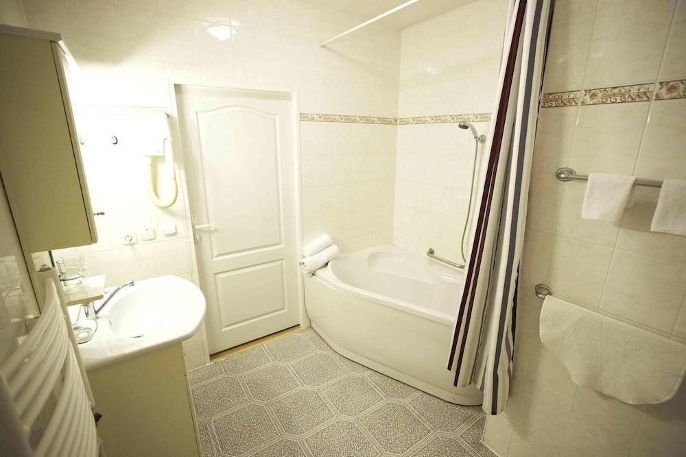 Hotel Nabucco Praag Buitenkant foto