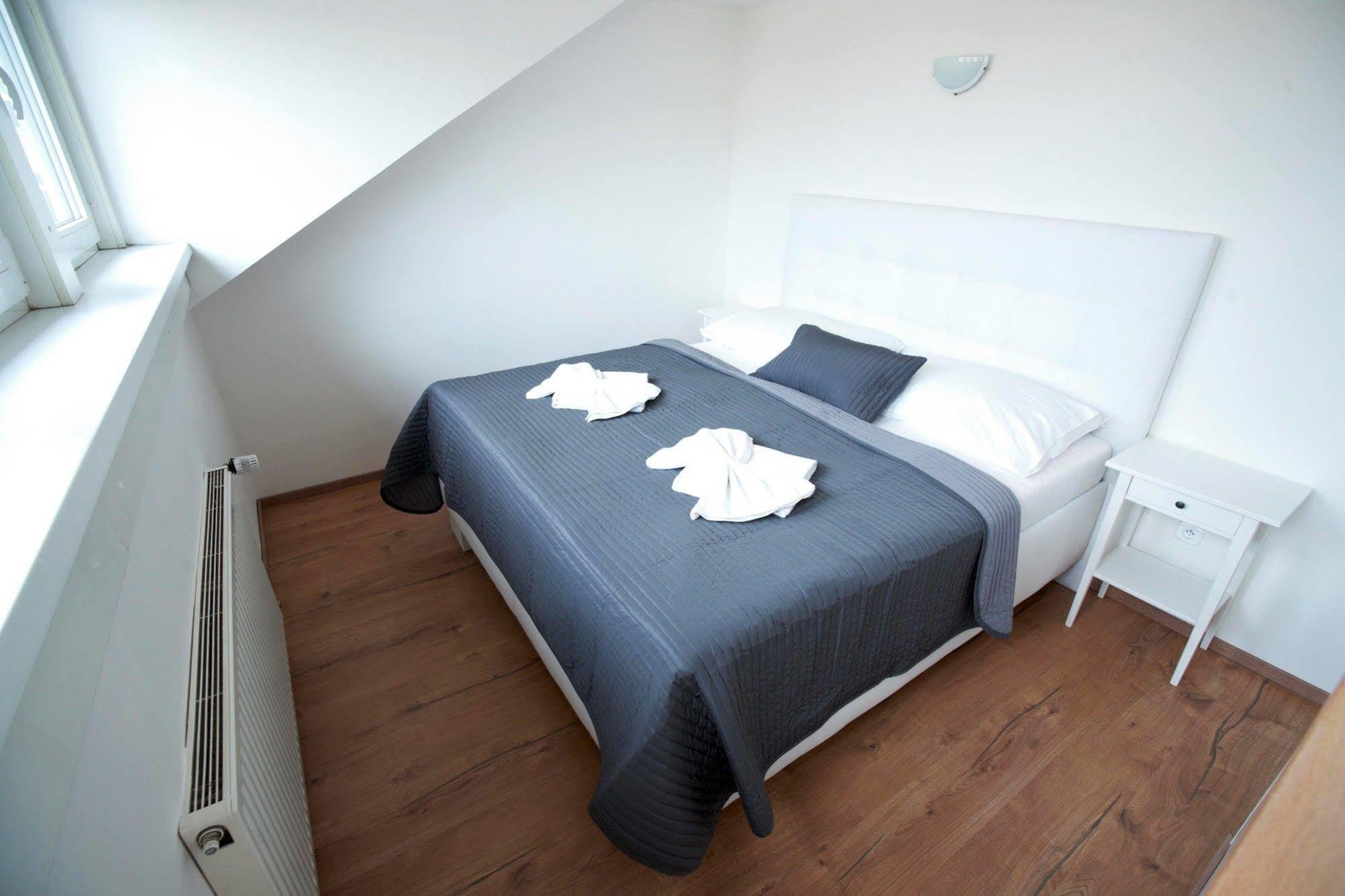 Hotel Nabucco Praag Buitenkant foto
