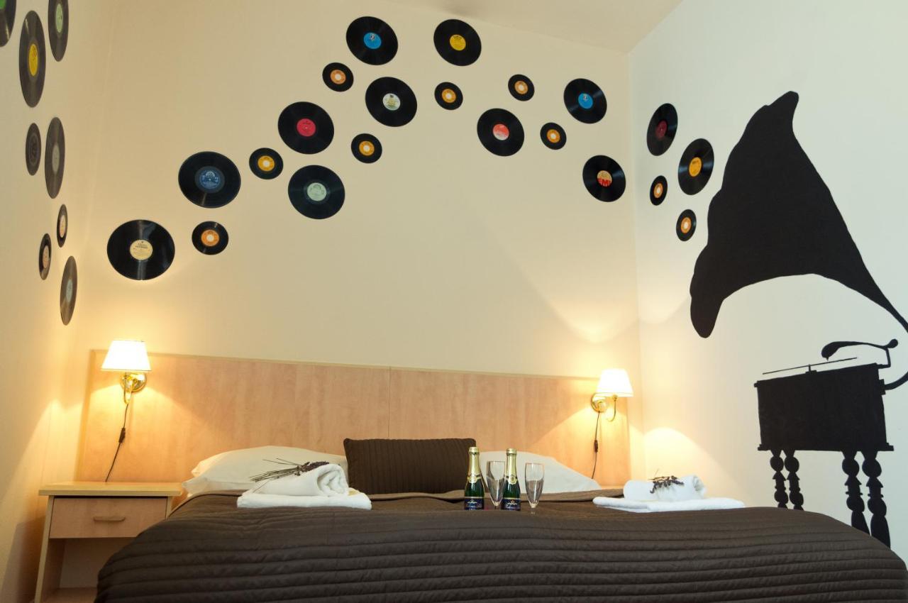 Hotel Nabucco Praag Buitenkant foto